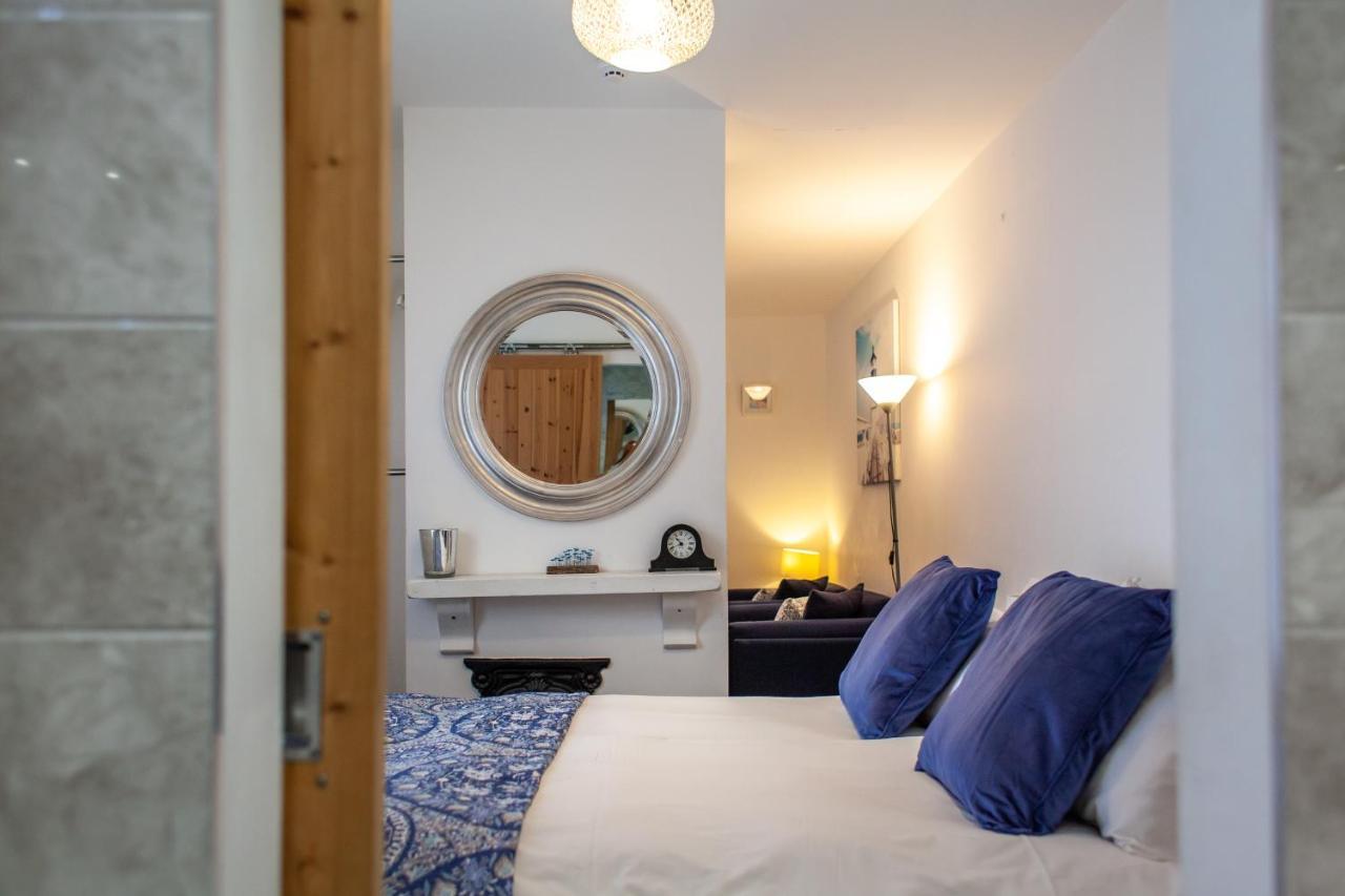 No. 98 Boutique Hotel Уеймут Екстериор снимка