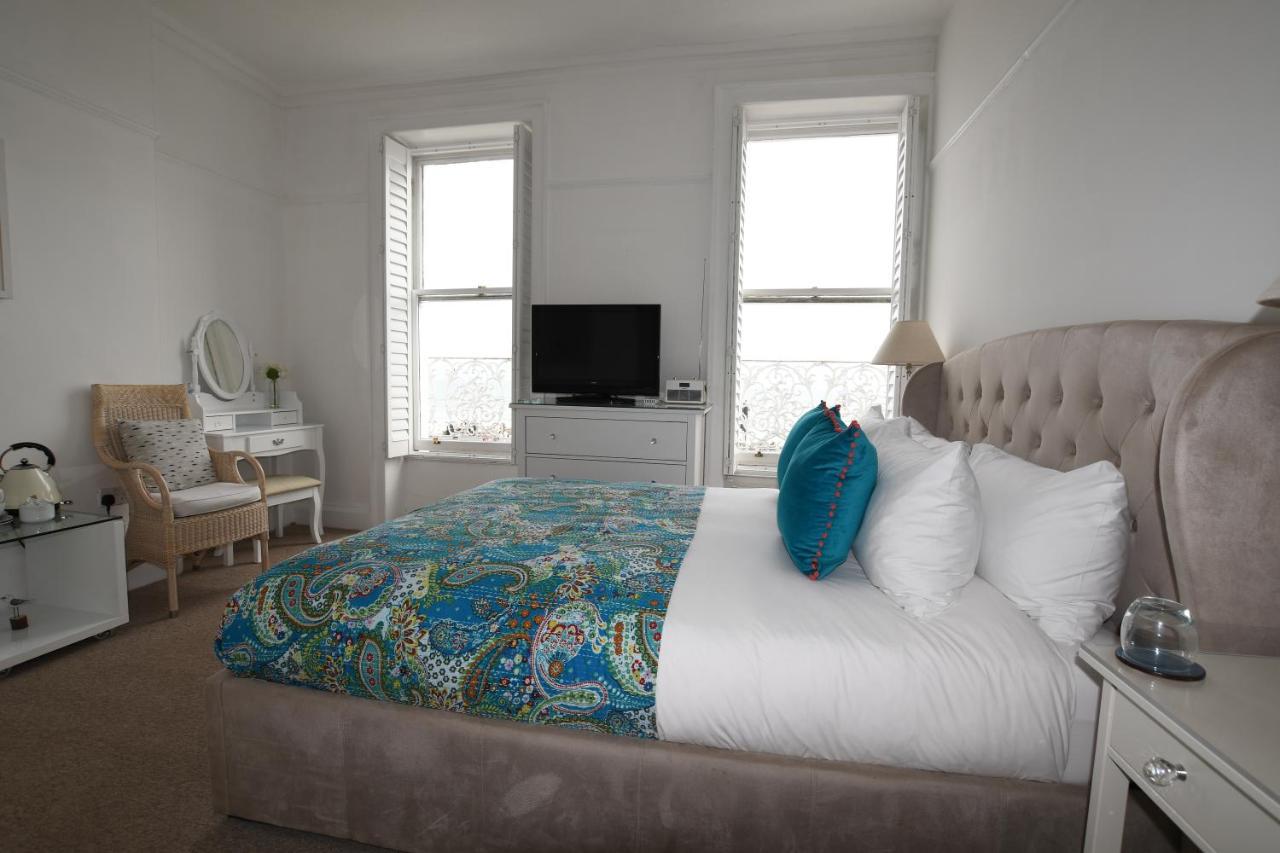 No. 98 Boutique Hotel Уеймут Екстериор снимка