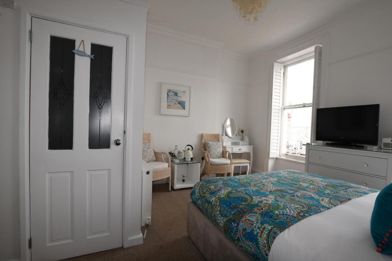 No. 98 Boutique Hotel Уеймут Екстериор снимка